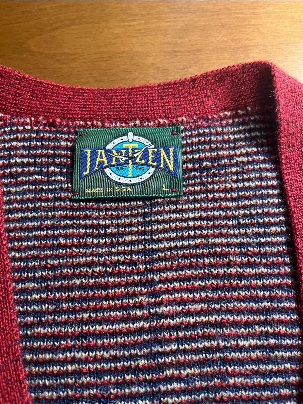 VTG Jantzen Red, Navy & Cream Plaid Knit Button Vest Large - Picture 2 of 5